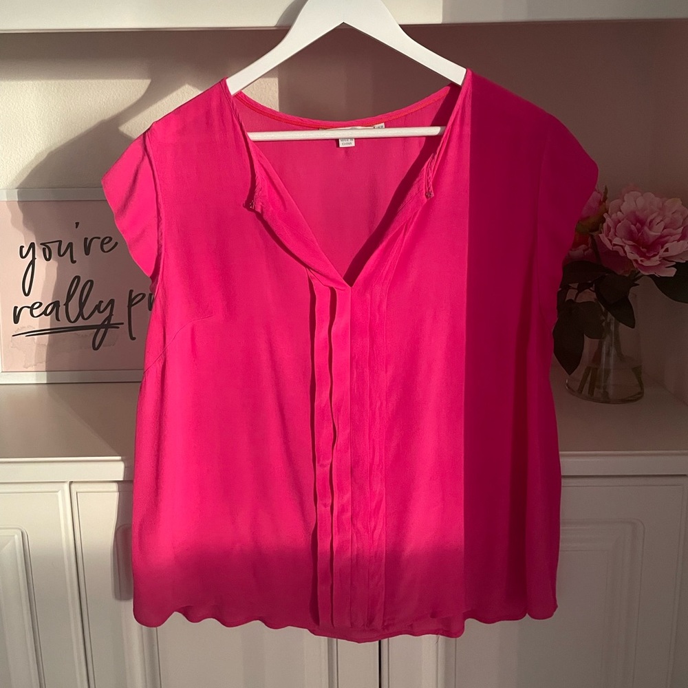 Boden Pleated Front Top